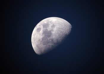 關於小行星